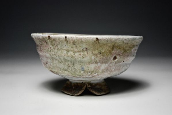 Sim Taylor - Split foot ash glazed bowl