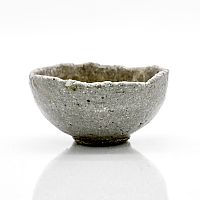 Guinomi with natural ash glazing, Anagama fired by Yuta Shibaoka