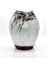 White Hagi Yohen Vase by Kiyoshi Yamato