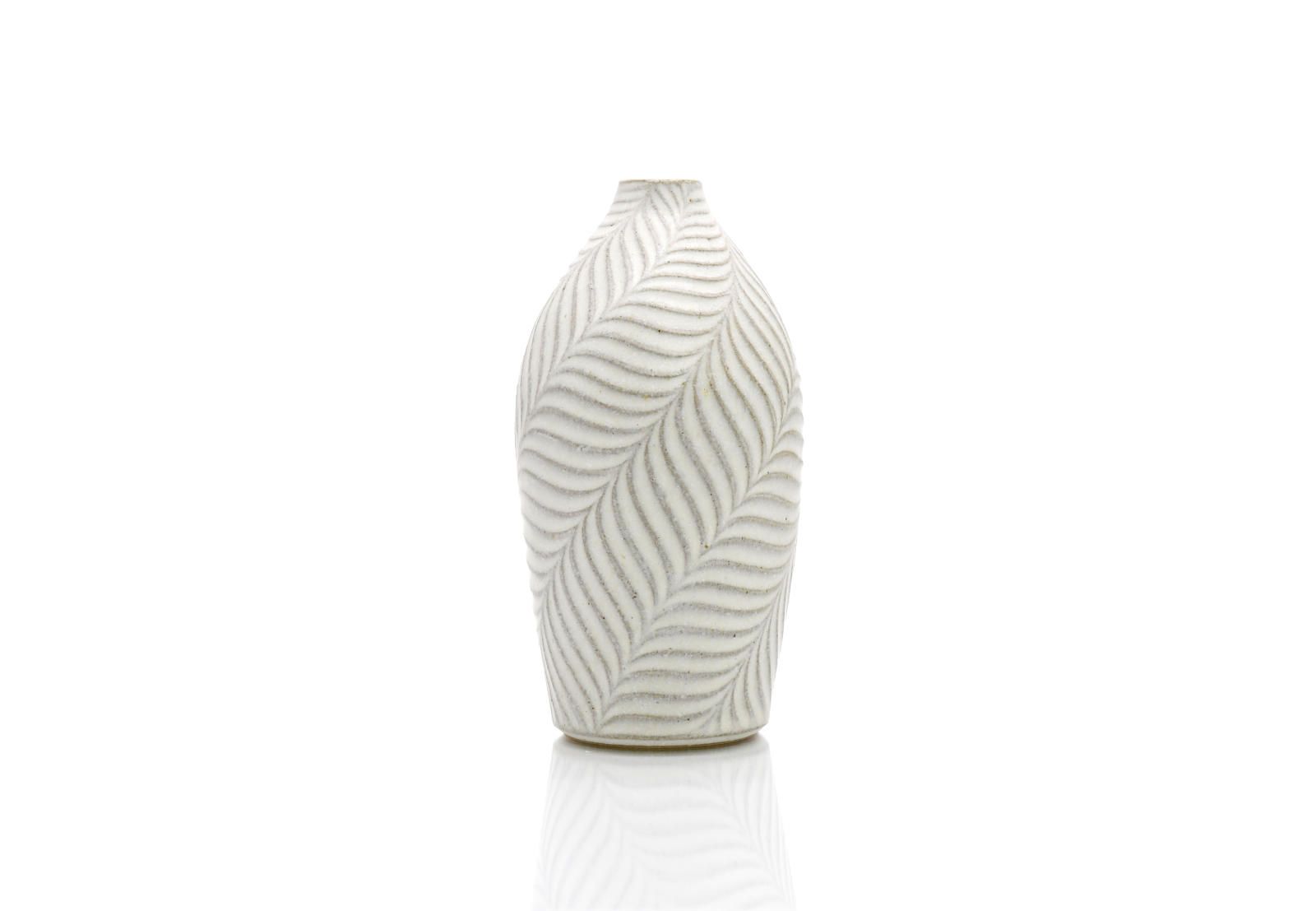 Shinogi Vase by Shinpei Fukushima