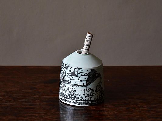 Raewyn Harrison - Mudlarking Inkwell.  Porcelain with pipe stem found on the T...
