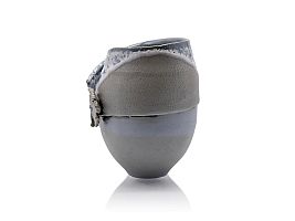 Vase Form by Mami Kato