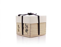 Kuro Oribe Chawan (Ceremonial Tea Bowl) by Shigemasa Higashida