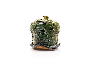 Oribe Mizusashi (ceremonial water container) by Shigemasa Higashida