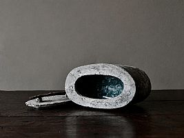 Ceramic Box with Metal Handle by Simone Krug-Springsguth