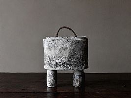 Ceramic Oval Box with Tubular Legs by Simone Krug-Springsguth