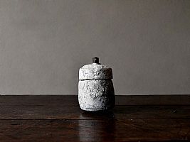 Little Jar with Ceramic Lid by Simone Krug-Springsguth