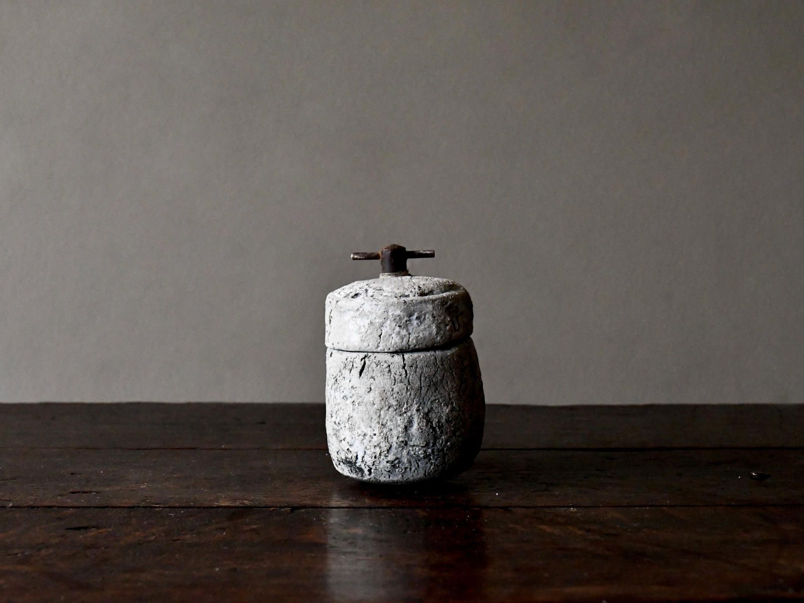 Little Jar with Ceramic Lid by Simone Krug-Springsguth